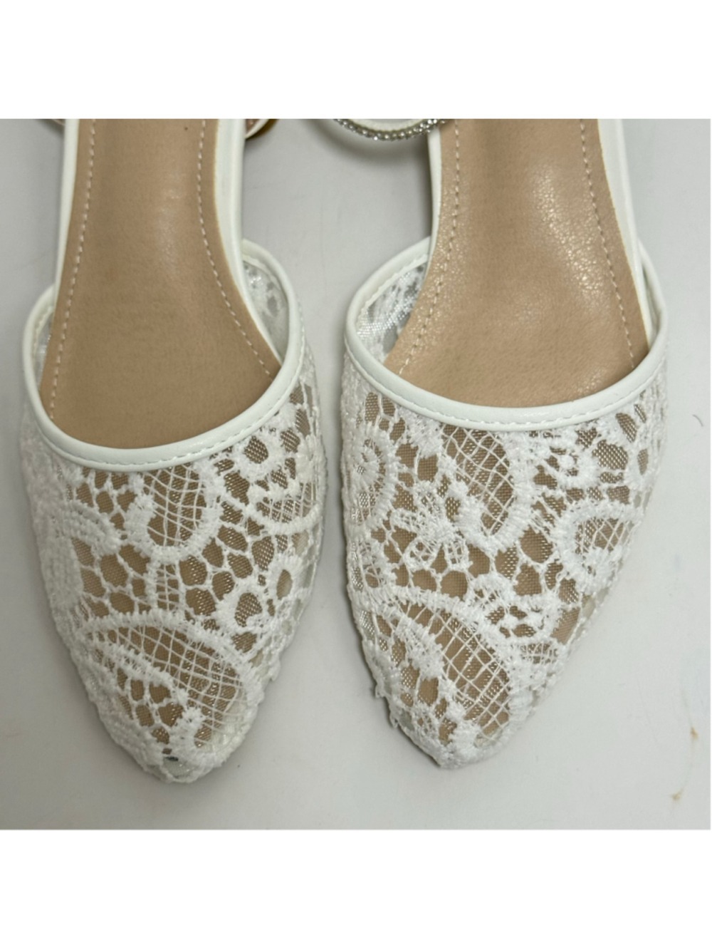 White Lace Low Block Heel Ankle Strap Wedding Shoe Sandals Size 40 - Picture 9 of 10